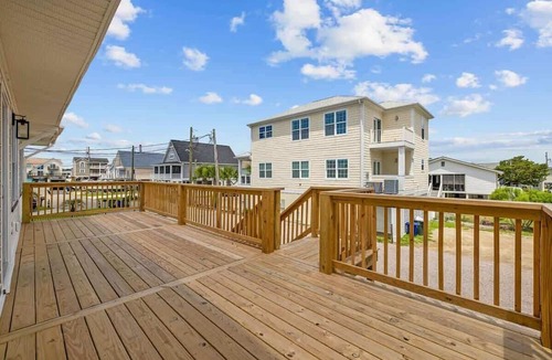Cherry Grove Beach House | Entire 5BR Duplex Steps From Beach