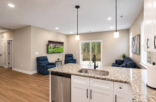Westport House | Cozy Norman Retreat | 4BR Home Near Lake Norman