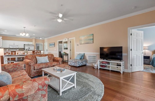 Central Myrtle Beach Condo | Family Oasis: Charming 3-BR Myrtle Beach Condo - Adventure, Sun & Golf Fun!