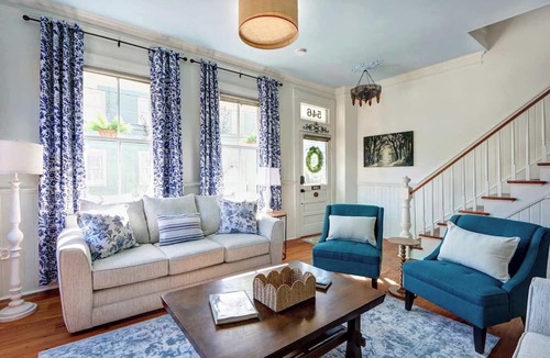 Beach Institute Apartment | Gaston Street Grace | 4BR Near Forsyth Park