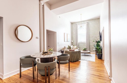 Downtown Charleston Hotel | Boutique Luxury Apt Marion Sq Downtown | 360 King