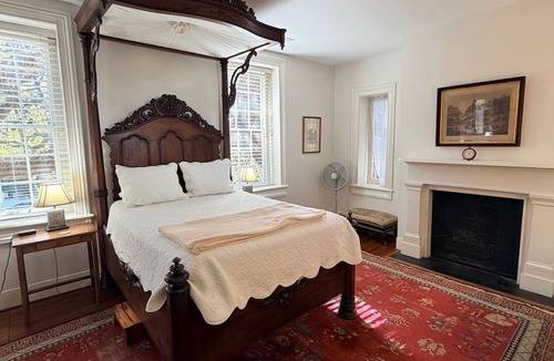 South of Broad Apartment | Historic Downtown Charleston area - 2 bedroom and 2 bathroom apartment