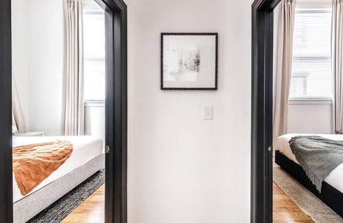 Downtown Charleston Hotel | Heart of Historic District | Luxury Apt | 360 King