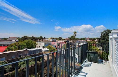 South of Broad Condo | Rainbow Row Pied-À-Terre Condo in Charleston
