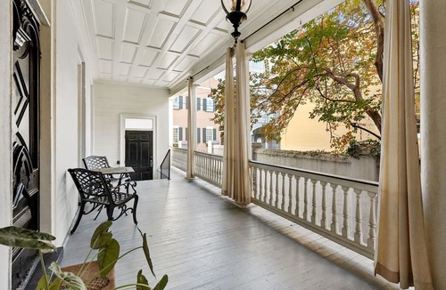 Charleston Historic District Apartment | Southern Sweetgrass the Heart of Charleston
