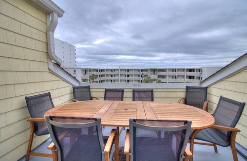 Windy Hill Condo | 4-BR Condo Steps from North Myrtle Beach