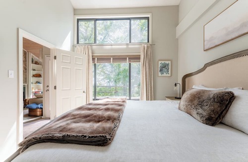 Wintergreen Condo | Walk to Summer Music Festival: WTG Retreat Among the Trees