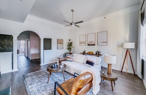 Huntersville Apartment | 2xKing-Beds, Birkdale-Plaza-Vista, Shop-Eat-Play