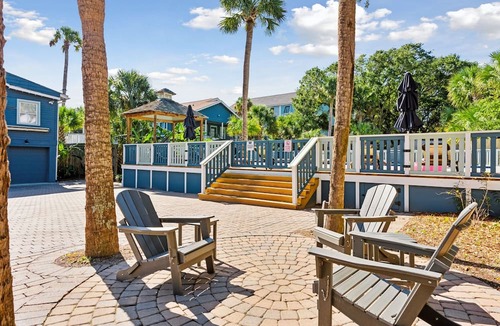 Folly Beach Hotel | Folliday Inn - The Cobra - Room 32