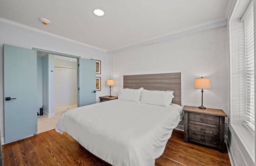 Conway Condo | Stylish Loft Steps Away from Main Street