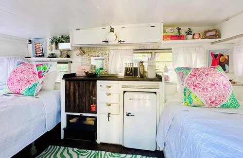 Tybee Island Cottage | Couples Retreat with POOL + FREE Bikes & Golf Cart + Stroll to Beach