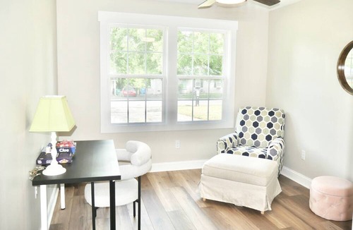 Pineville House | Spacious Stay Near Carowinds Amusement Park | Newly Remodeled | Fenced Yard | Pet & Family Friendly