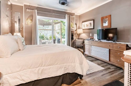Charleston Apartment | Charming Studio Near Charleston's Hot Spots!