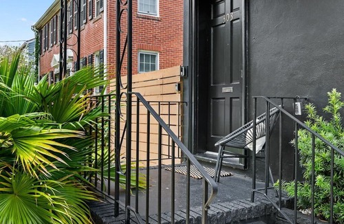 Charleston Apartment | Casa Luna | Walk to Lowndes Grove + Hampton Park