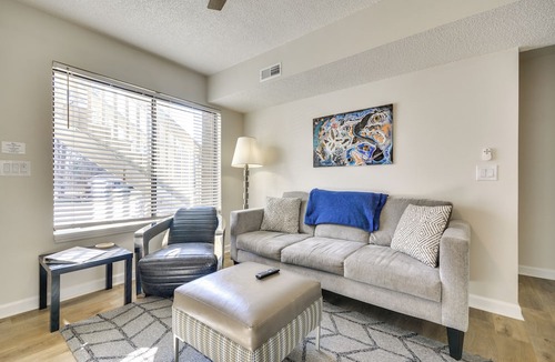 Archdale Condo | 15 Mi to Greensboro: Archdale Condo w/Fireplace