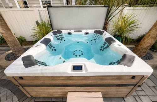 Cannonborough Elliotborough House | Hidden Outdoor Oasis - 1 BLOCK TO KING