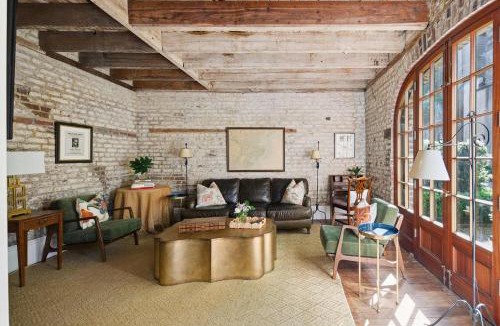 Harleston Village House | Gibbon House at Casa Zoe