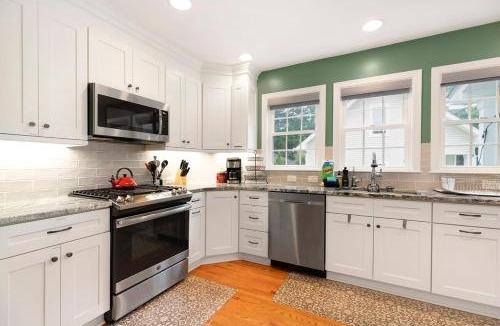 Plaza Midwood House | Outdoor Oasis in Popular Plaza Midwood
