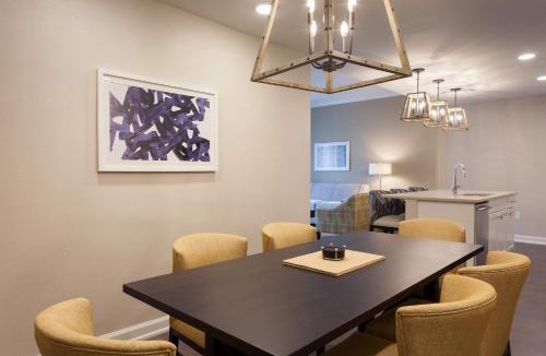 Cannonborough Elliotborough Hotel | Hilton Vacation Club King 583 Charleston