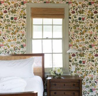 Harleston Village Bed & Breakfast | The Nicholas Veranda King Suite - Walk to King