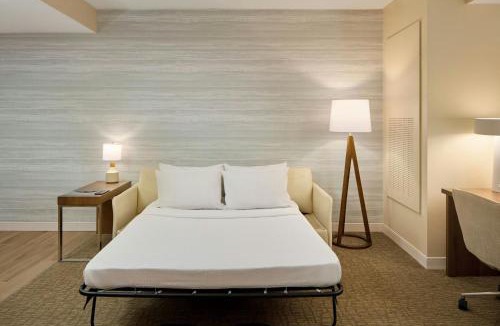 Charleston Hotel | Residence Inn by Marriott Charleston Patriots Point