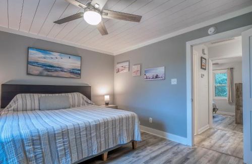 Tarpon Pond House | 545 Tarpon Pond Cottage