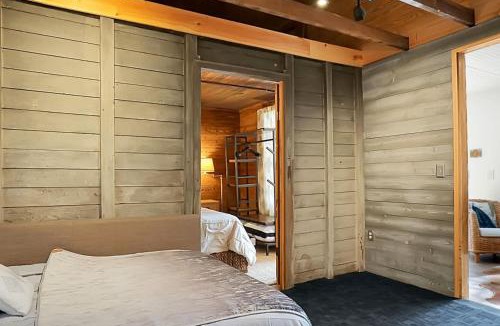 Awendaw House | Awendaw Retreat 2 BR Cottage BBQ & Fire Pit