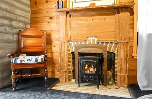Awendaw House | Awendaw Retreat 2 BR Cottage BBQ & Fire Pit