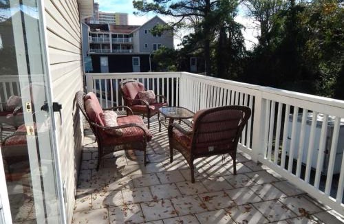 Crescent Beach House | Sandcastle Up