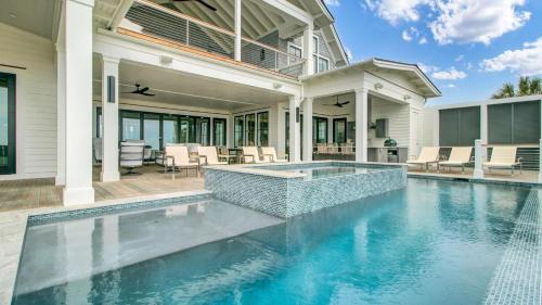 Isle of Palms House | 3108 Palm by AvantStay