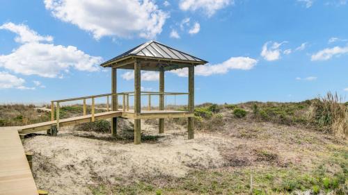 Isle of Palms House | 3108 Palm by AvantStay