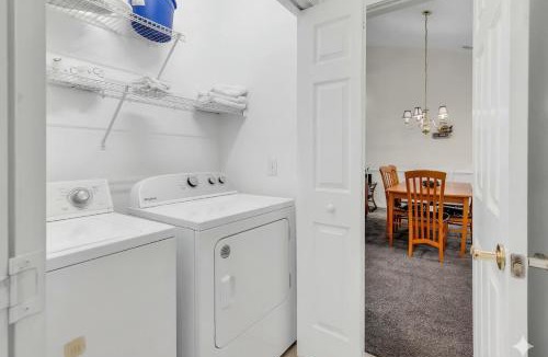 Central Myrtle Beach Apartment | Magnolia Pointe Condo Near Beach & Golf & Pools