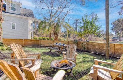 Mount Pleasant House | Ride The Wave, 5 min to Beach, 7 min to Dtwn
