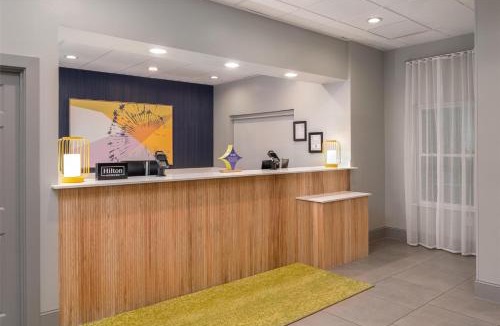 Summerville Hotel | Spark by Hilton Summerville