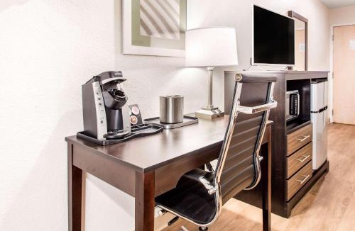 Carolina Forest Hotel | Quality Inn & Suites Myrtle Beach near Outlets