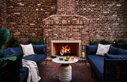 Downtown Charleston Hotel | The Pinch Charleston