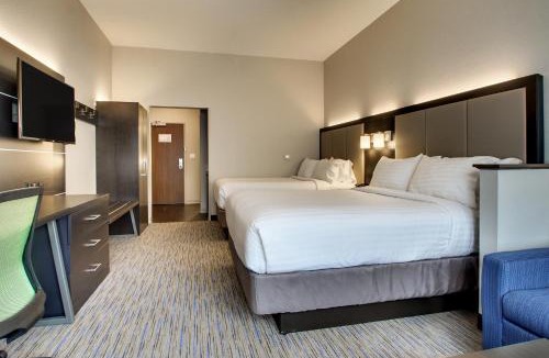 Mount Pleasant Hotel | Holiday Inn Express & Suites Charleston NE Mt Pleasant US17 by IHG