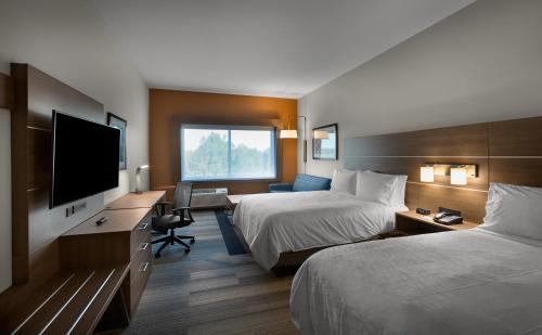 Cape Fear Hotel | Holiday Inn Express & Suites - Fayetteville South by IHG