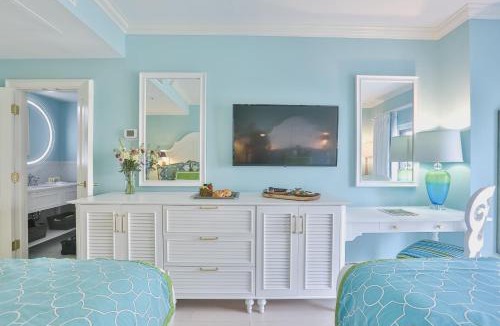 Charleston Harbor Resort | Harborside at Charleston Harbor Resort and Marina