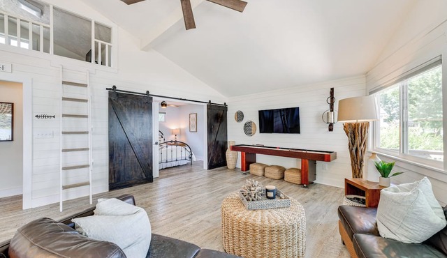 Pet-friendly Lake Norman Home With Boat Dock!