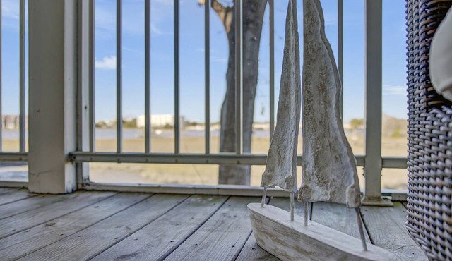 4 Bed Townhouse with Fantastic Location and River Views!