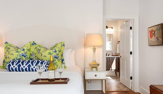 Dianna Browns Place | Historic District
