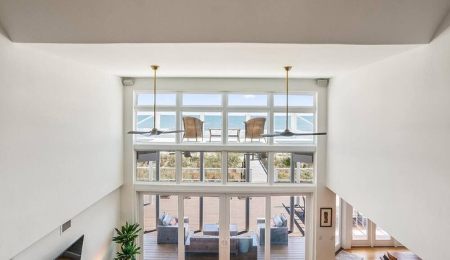 Lavish Two-story Oceanfront Home w/Huge Deck, Wifi, & Incredible Views