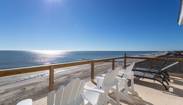 Endless Summer 5 Bedroom Home by Redawning