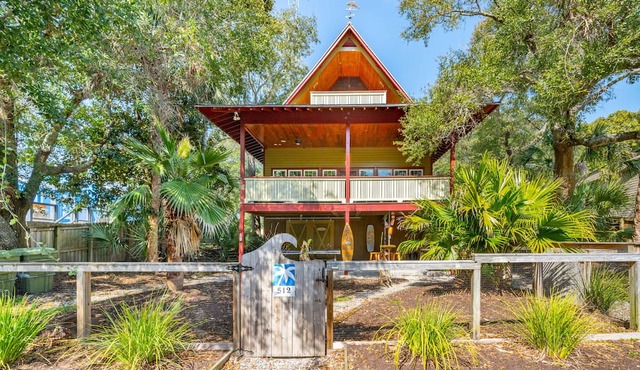 Wave House - Unique House with 2 Units - Private Pool - Steps to the Beach - Dog Friendly
