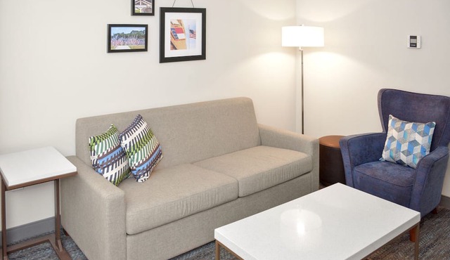 Four Points by Sheraton Fayetteville Fort Bragg