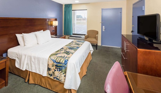 Days Inn by Wyndham Walterboro
