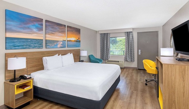 Days Inn by Wyndham St George