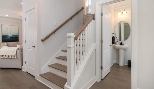 Southern Charming New Home-mins to Beach & DT