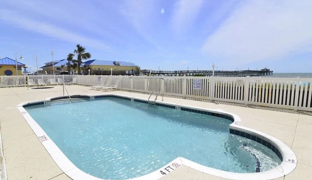 🌊 Ocean View 🌊 2 Pools 2 Balconies 👣 150 ft to Beach 👣 Sleep Up To 16 People